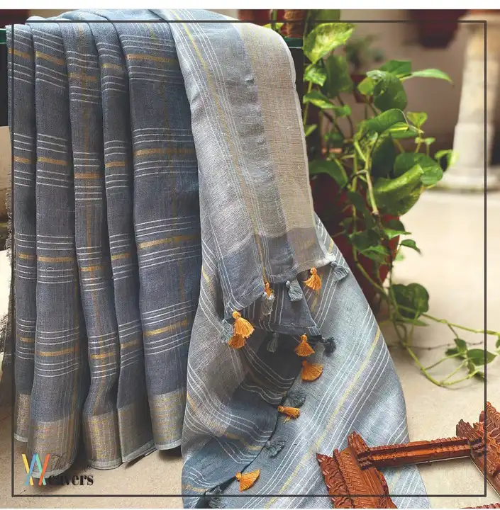 Cottan linen check saree  uploaded by Peehu handloom  on 6/10/2023