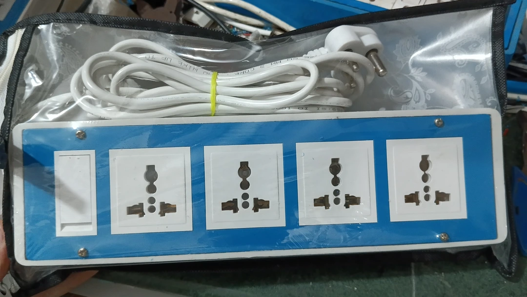 Universal socket uploaded by Bhumi electric on 5/30/2024