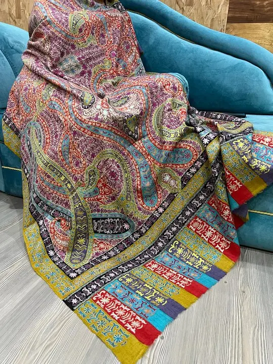 Plain & kalamkari shawls uploaded by LUXURY EMPORIA WEAVES & FASHIONS on 6/11/2023