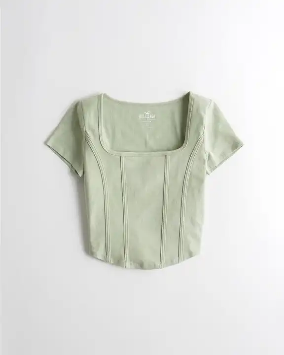 Imported solid crop top tshirt for women  uploaded by Dolce Vita interprises  on 6/11/2023
