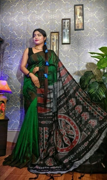 Post image Sarkar Textile has updated their profile picture.