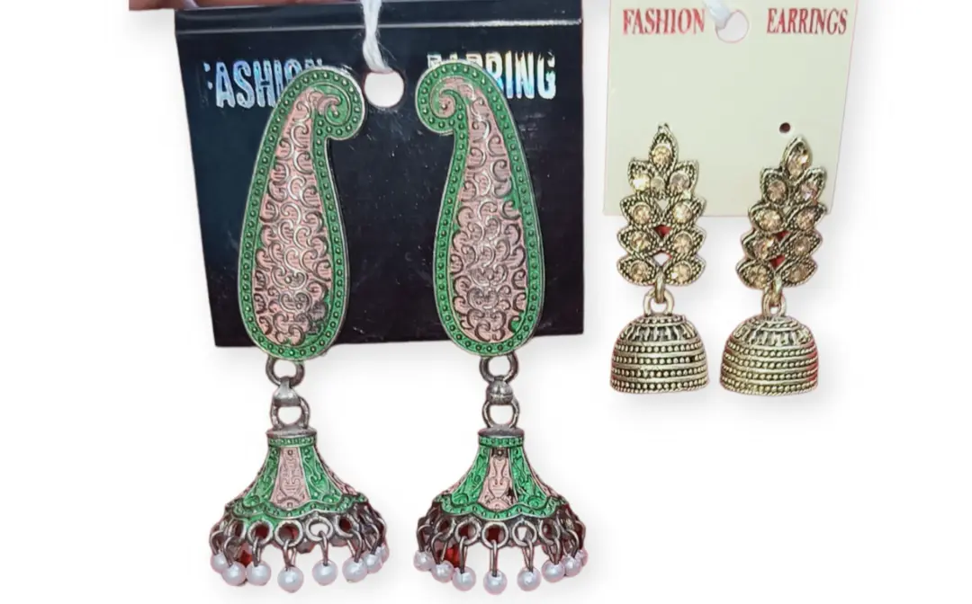 Beautiful Earrings combo offr set uploaded by Krishna collection on 6/11/2023