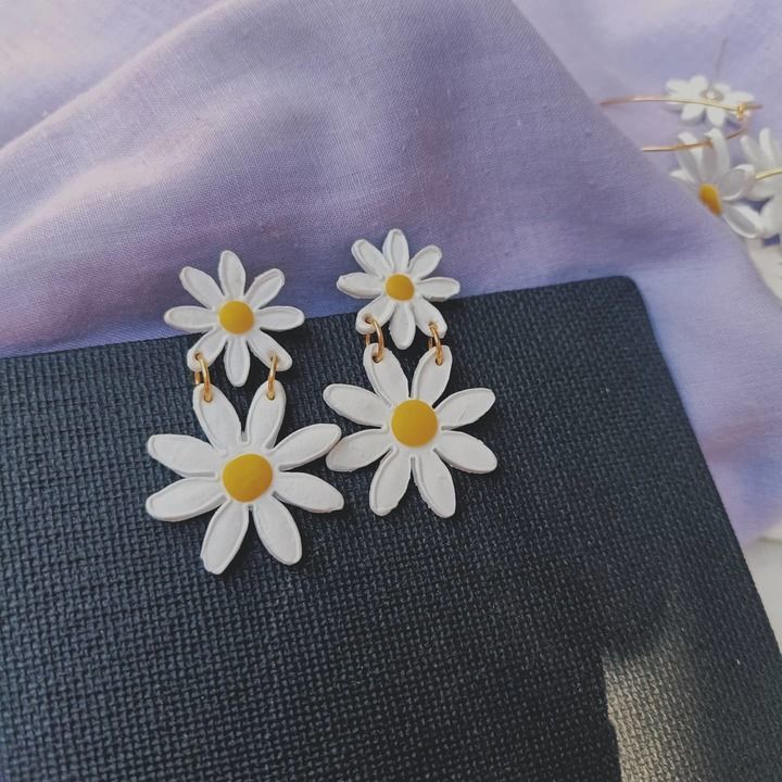 Double daisy earrings uploaded by getclayish on 3/13/2021
