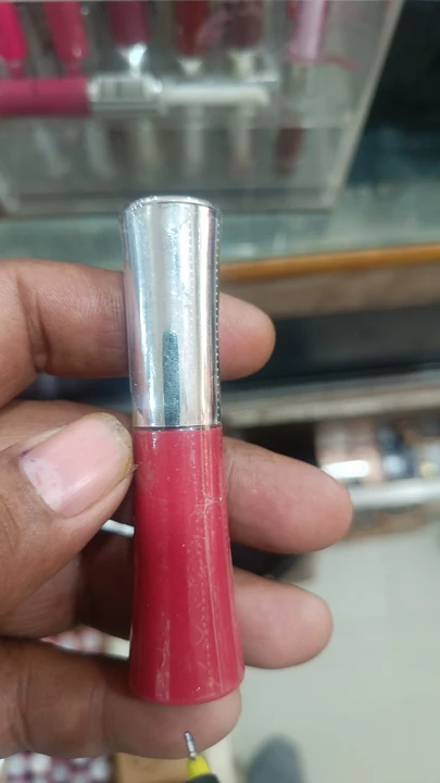 Lip gloss uploaded by Rishabh traders on 6/13/2023