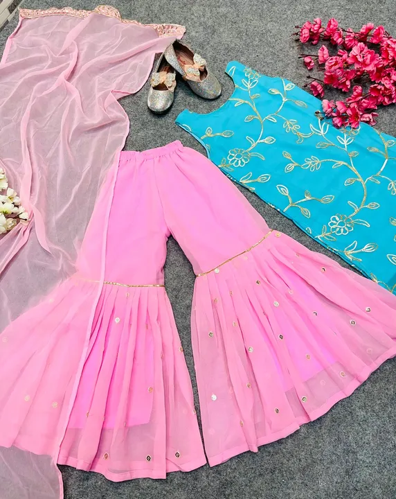 Girls top bottom with dupatta uploaded by Taha fashion online store on 6/14/2023