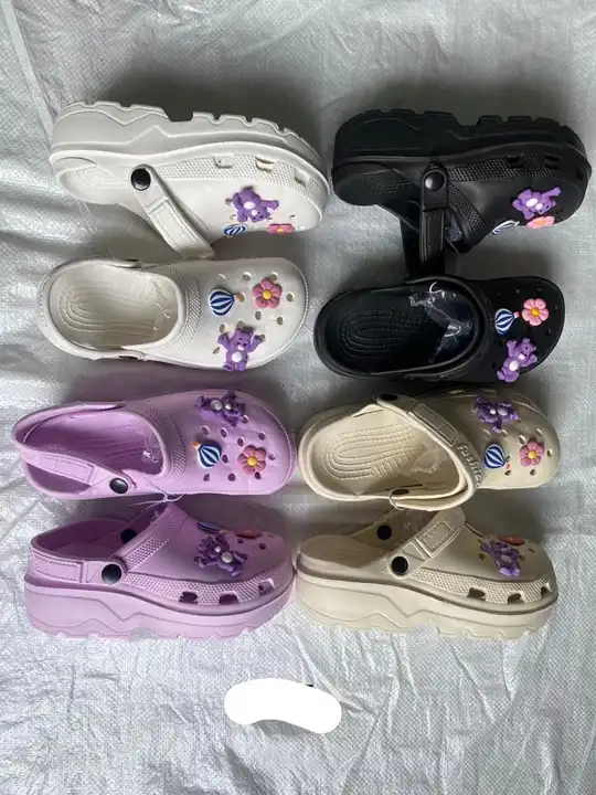 Ladies crocs  uploaded by Padangan shoe center on 5/30/2024