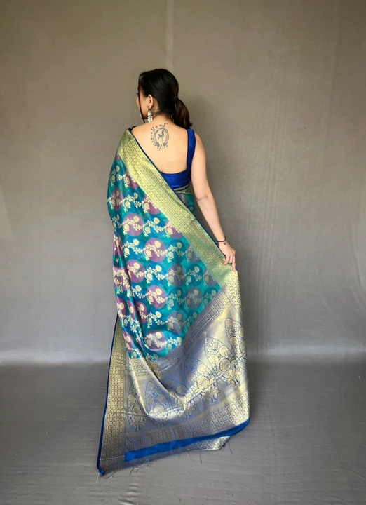 Saree uploaded by Aaina creation on 6/15/2023