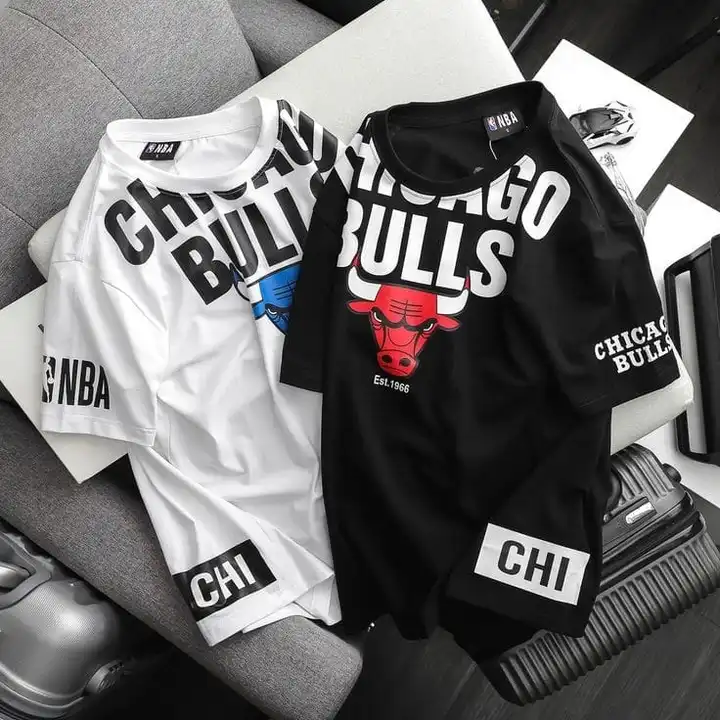 Oversized Chicago Bull T-shirt  uploaded by business on 6/15/2023