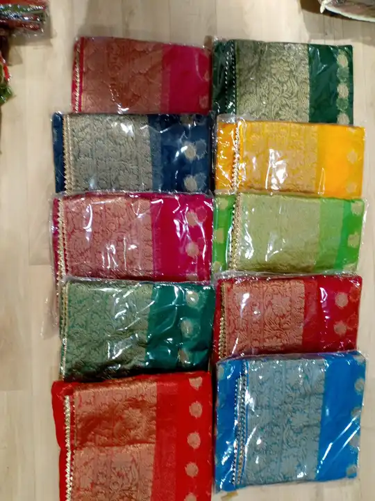Orgnja fancy saree uploaded by Rathor collection on 6/15/2023