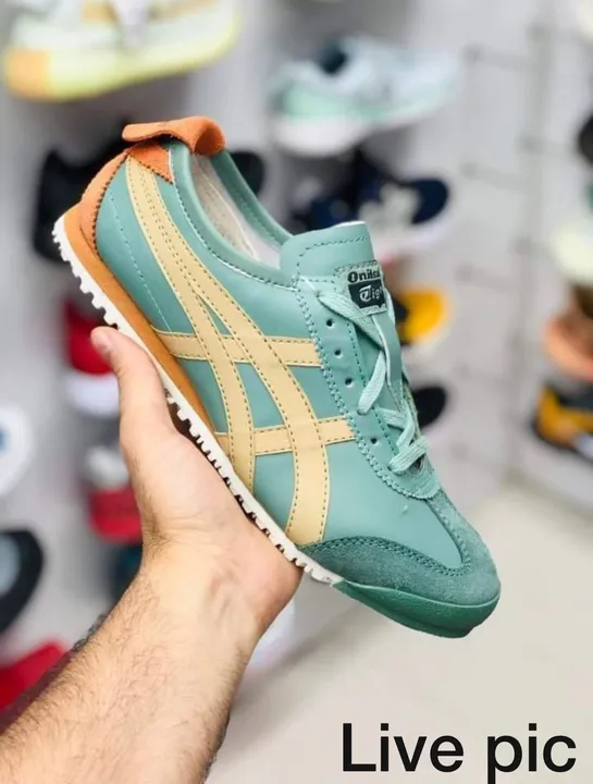 Post image I want 1 pieces of Onitsuka Tiger Sneakersl  at a total order value of 1000. I am looking for Uk7. Please send me price if you have this available.