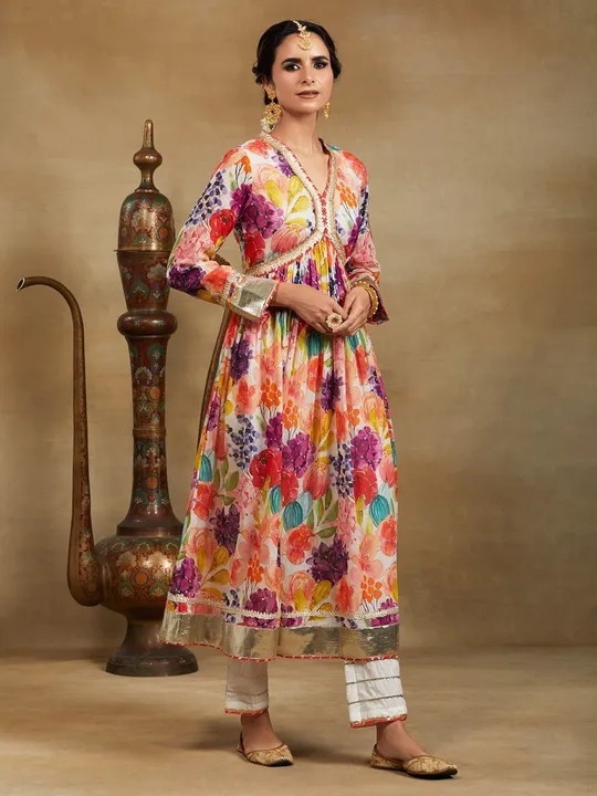 LC 1045

♥️ PRESENTING NEW DESIGNER  PRINTED ANARKALI GOWN ♥️

♥️ GOOD QUALITY PRINTED HEAVY MUSLIN  uploaded by A2z collection on 6/16/2023