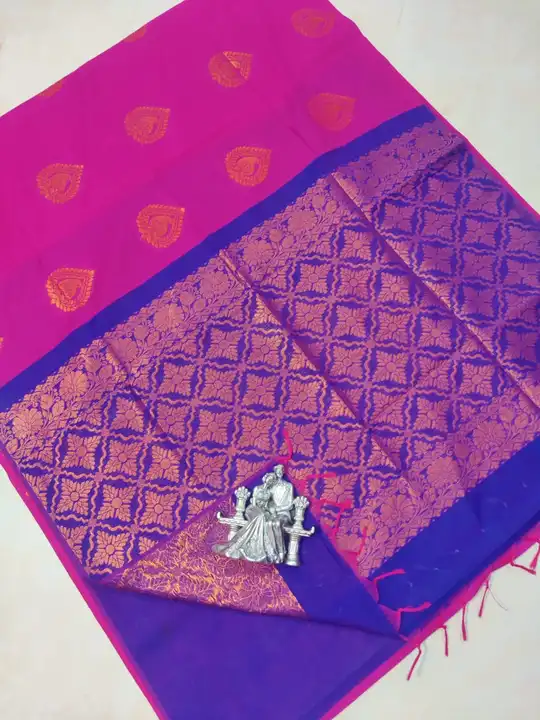 Butta Embose sarees  uploaded by business on 6/17/2023