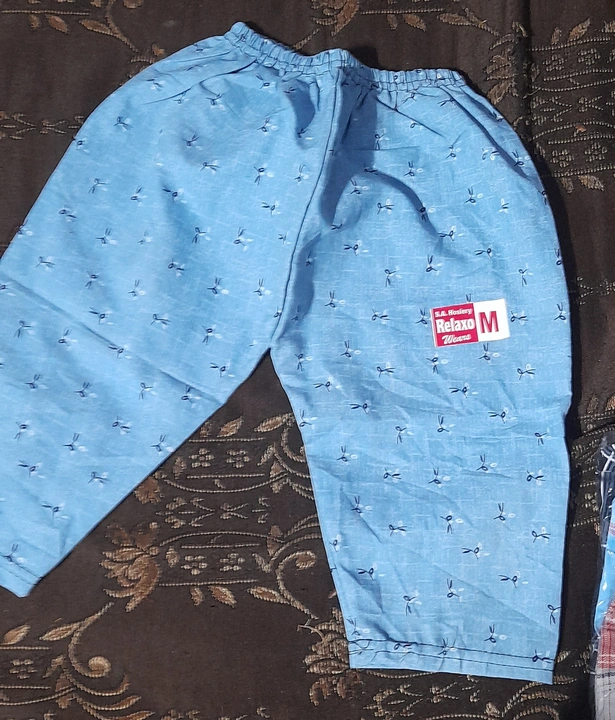Cotton capri S  M L 6 Pis Paking Rs 180 uploaded by Girls & Guys Traders Hub on 6/17/2023