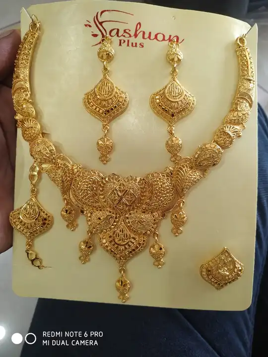 Stunnjng Gold Plated Jewellery uploaded by Prina's Fashion on 6/18/2023
