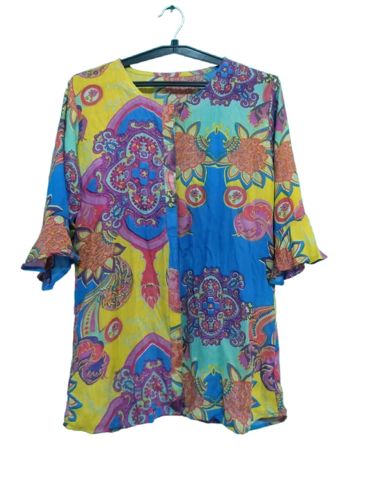 PRINTED TOP uploaded by business on 6/18/2023