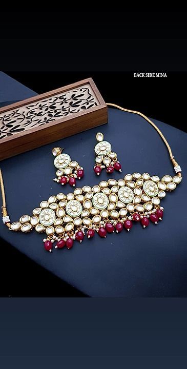 Kundan chokar set with earrings  uploaded by business on 7/15/2020