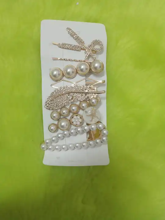 Korean clips card  uploaded by Sk Hair Accessories/ hair accessories wholesale  on 6/19/2023
