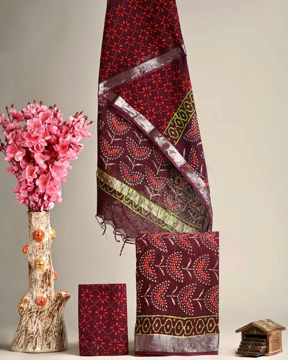 Cotton suit with dupatta  uploaded by The print house  on 6/20/2023