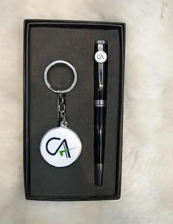CA pen set uploaded by amYRA gifts on 6/20/2023