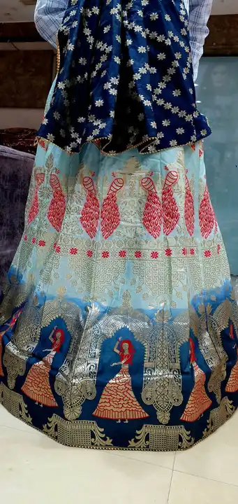 *Beautiful Lahenga*

*Pure  Banarasi Dolo silk langha & jari wark   & Jaipuri dai    dupatta pur Dol uploaded by Gotapatti manufacturer on 6/21/2023