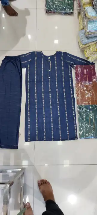 Post image I want 135 pieces of Kurti at a total order value of 5000. Please send me price if you have this available.