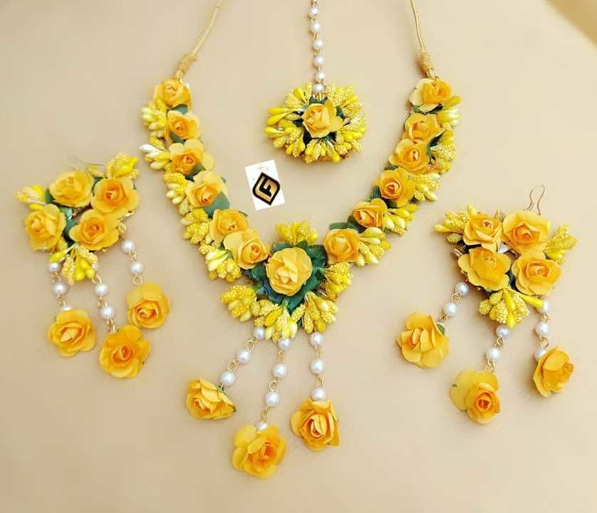 Flower jewelery uploaded by business on 3/14/2021