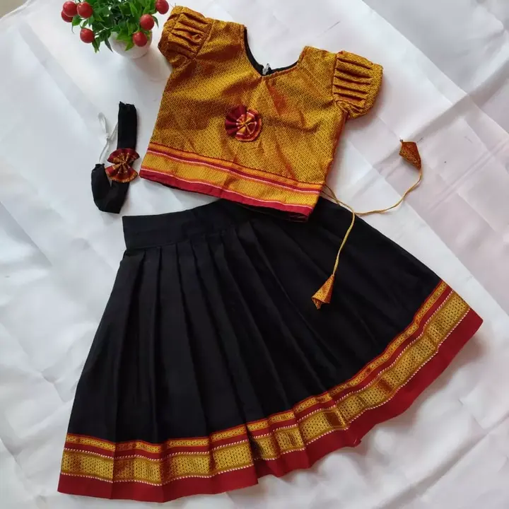 Khan fabric frock pp uploaded by Priya Chaugule on 6/21/2023