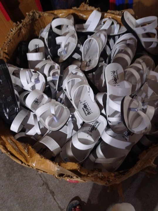 Pu slippers with box  uploaded by Al fine footwear jajmau kanpur on 6/22/2023