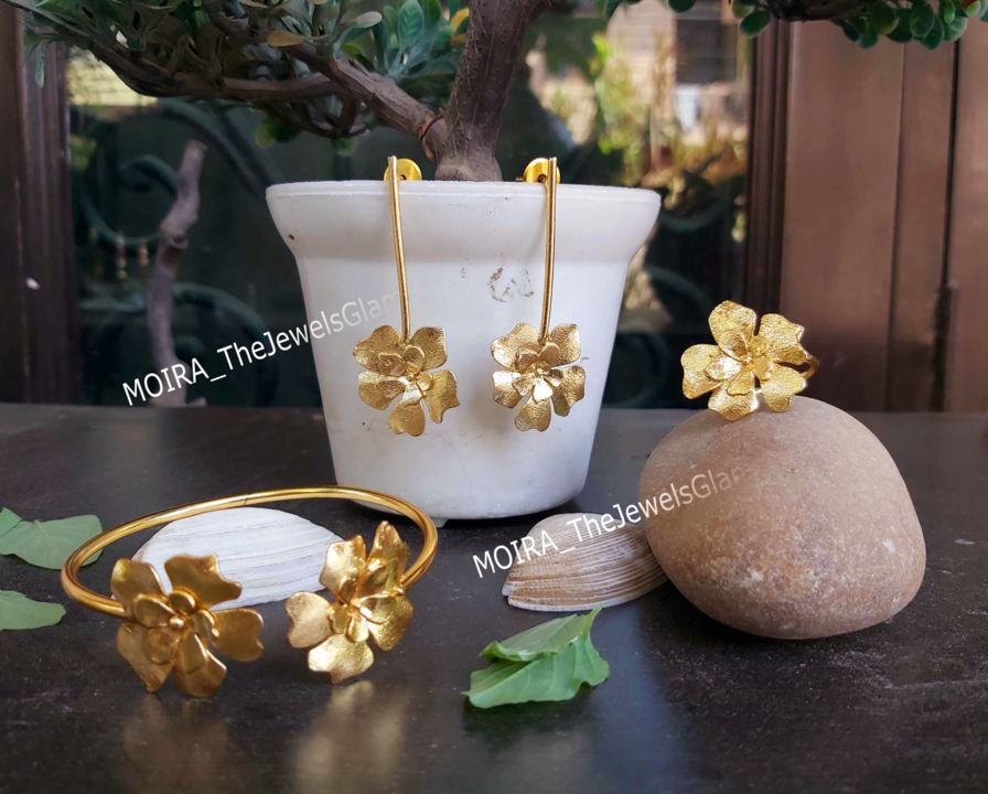 Flower Ring, earring and bracelet combo uploaded by Moira_thejewelsglam  on 3/14/2021