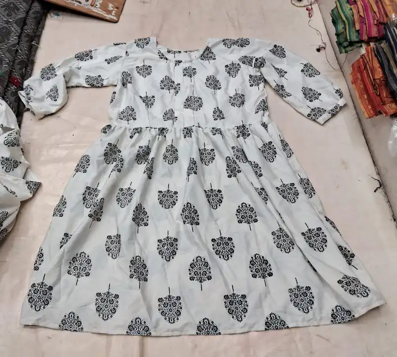 *FROK TOP STYLE TUNIC*

*FABRIC:- CREAP*

*SIZE :- ,M,  L ,XL ,XXL*
3
*DIGITAL PRINT*

*PIECE  :- 16 uploaded by Shubharambh on 6/22/2023