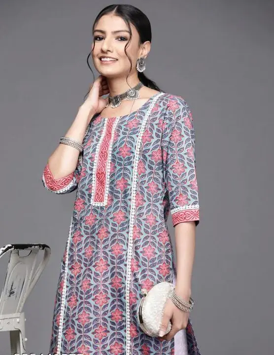 Ladies cotton printed kurti
Size: S, M, L, XL, XXL
length: 44inch
Fabric: cotton
Sleeves: half sleev uploaded by Ganpati handicrafts on 6/22/2023