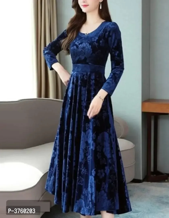 Classy Solid velvet dress for women

Size: 
S
M
L
XL
2XL

 Neck Style:  V-neck

 Color:  Blue

 Fabr uploaded by Ikra fasion point on 6/23/2023
