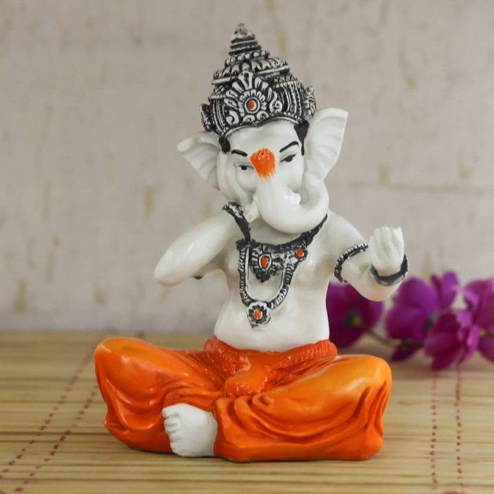 🌹Lord Ganesha Singing Song Decorative Showpiece
 uploaded by Home decor on 6/23/2023