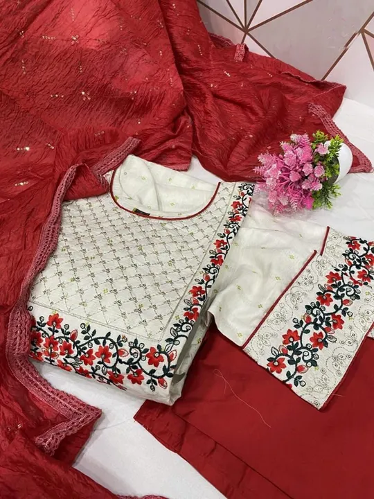 Party wear kirti sett vtm uploaded by pink Rose fashion Store  on 6/23/2023