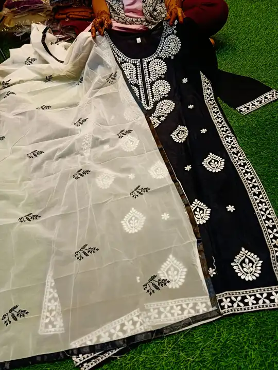 500 uploaded by Ayesha dress collection on 6/23/2023