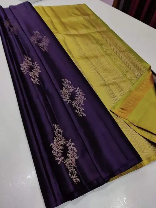 Soft silk saree uploaded by Ritika Internaational on 6/24/2023