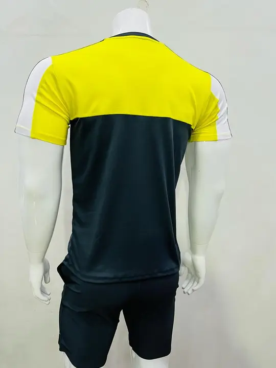 Men's T-shirt  uploaded by Satguru Sports on 6/24/2023