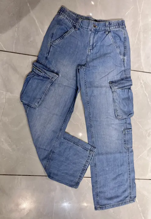 Women’s jeans  uploaded by Samast on 6/25/2023