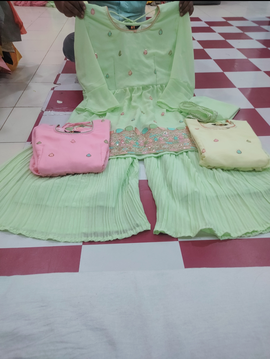 Product uploaded by Sanjeev Textile on 6/25/2023