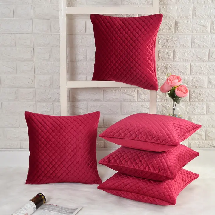 Velvet reversible quilted cushion cover uploaded by Shyam Sunder & Co. on 6/26/2023
