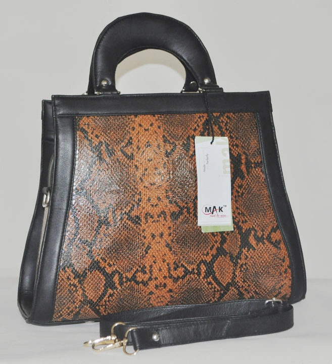Disho ladies bag uploaded by MAK (the leather hub) on 6/26/2023
