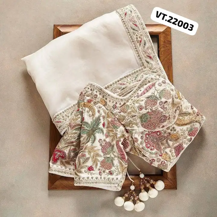 Product uploaded by Vishal trendz 1011 avadh textile market on 6/27/2023