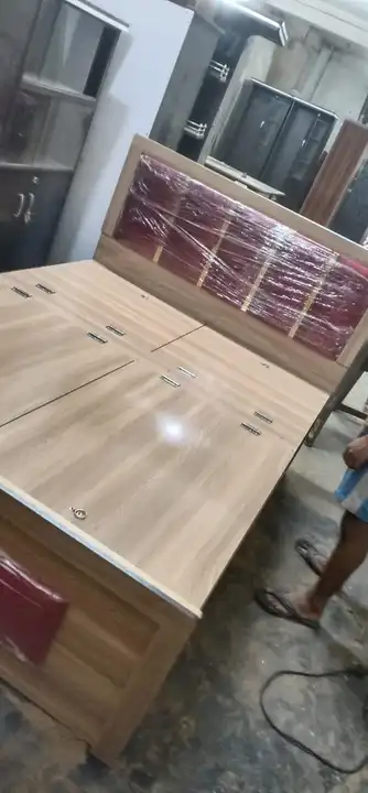 Engineering wood bed hydraulic 7/6 uploaded by Furniture on 6/27/2023