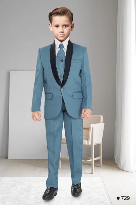 Coat suit(1-14)size uploaded by LA fashion land on 6/28/2023