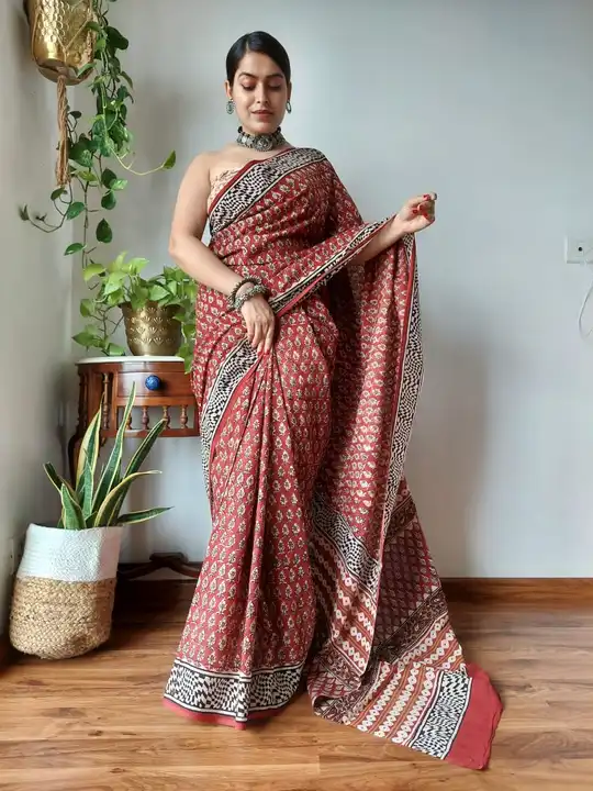 Post image *New Exclusive collection of cotton saree* 

*Cotton mulmul*
*Soft pure cotton mulmul *Hand block printed saree* with blouse.....
*Size 6.5 with blouse*
*Natural dye n colour*
*Pure cotton (92*80) super dyeing* 

*Price :- DM
Contact number 7568552499
