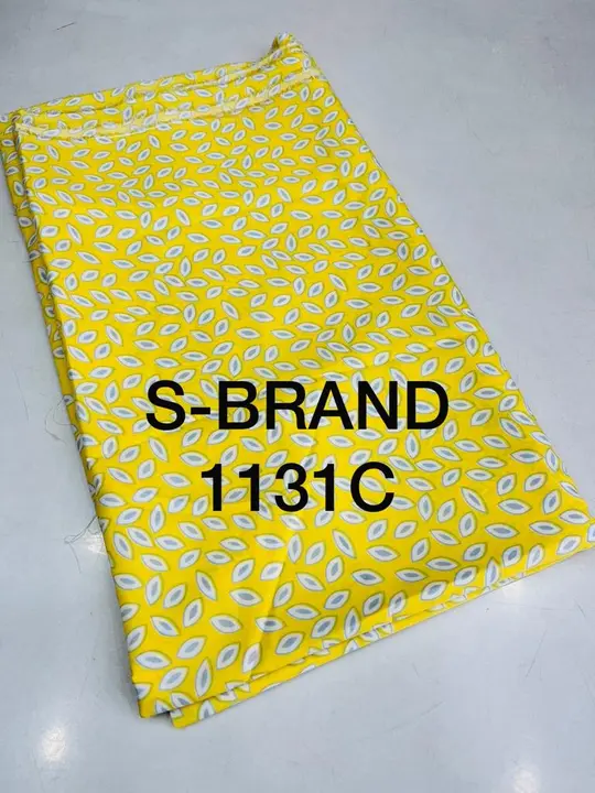 Post image 🌻𝗦_𝗕𝗥𝗔𝗡𝗗 𝗽𝗿𝗲𝘀𝗲𝗻𝘁

Product id : 1131 c 
👗Fabric crepe fine quality✅
Allover 5 mtr cut prints 

Total 10 mtr fabric 

Buy 1 get 1. Free 👍

S brand price 650/free 🚢🤗

 Ready stock same day dispatch
