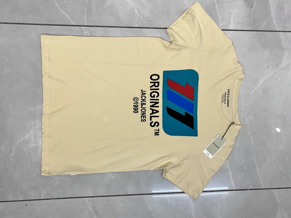 Men’s T-shirt  uploaded by Samast on 6/29/2023
