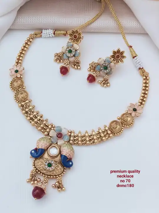 neckles uploaded by s.k jewellery on 6/30/2023
