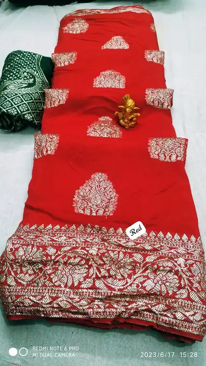 Pyore jorjat fabric
Contrast Blouse with Same Zari of Lahariya Saree uploaded by business on 6/30/2023