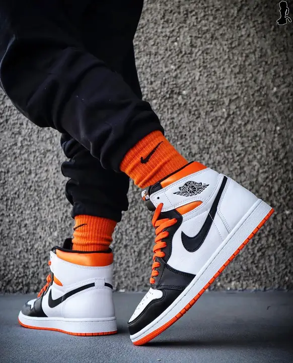Jordan 1 high  uploaded by The shoes factory on 6/30/2023